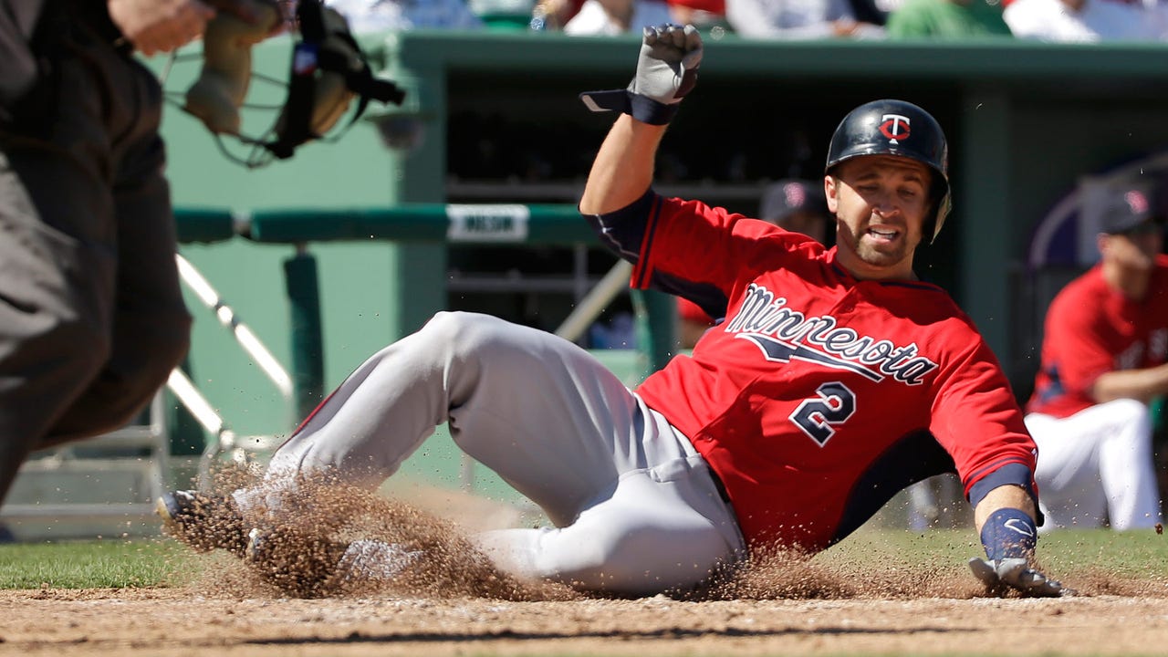 Twins use solid pitching to top Red Sox